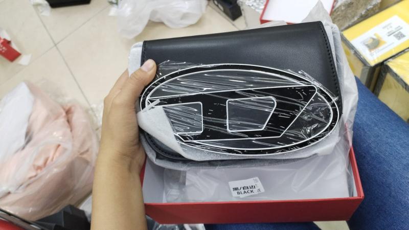 Cartera Baguetthe 8081