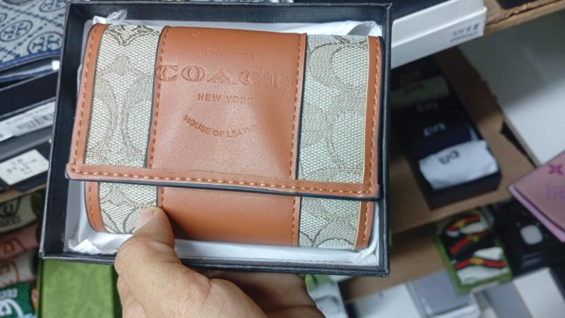 Billetera Coach 2029-8.33