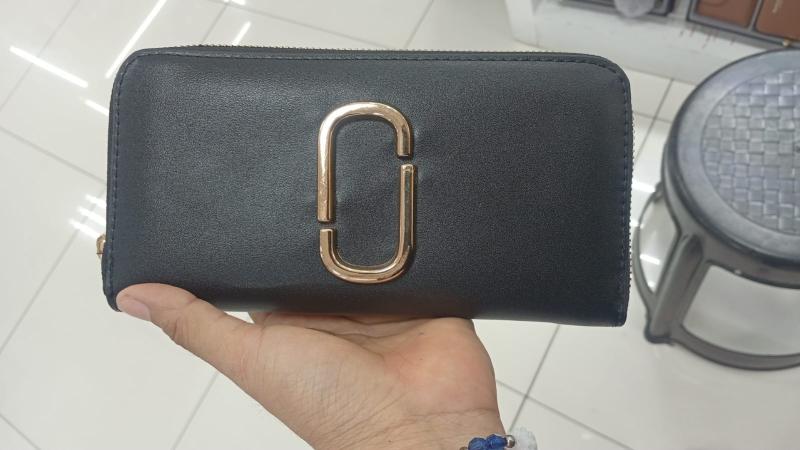 Billetera Marc Jacobs -011