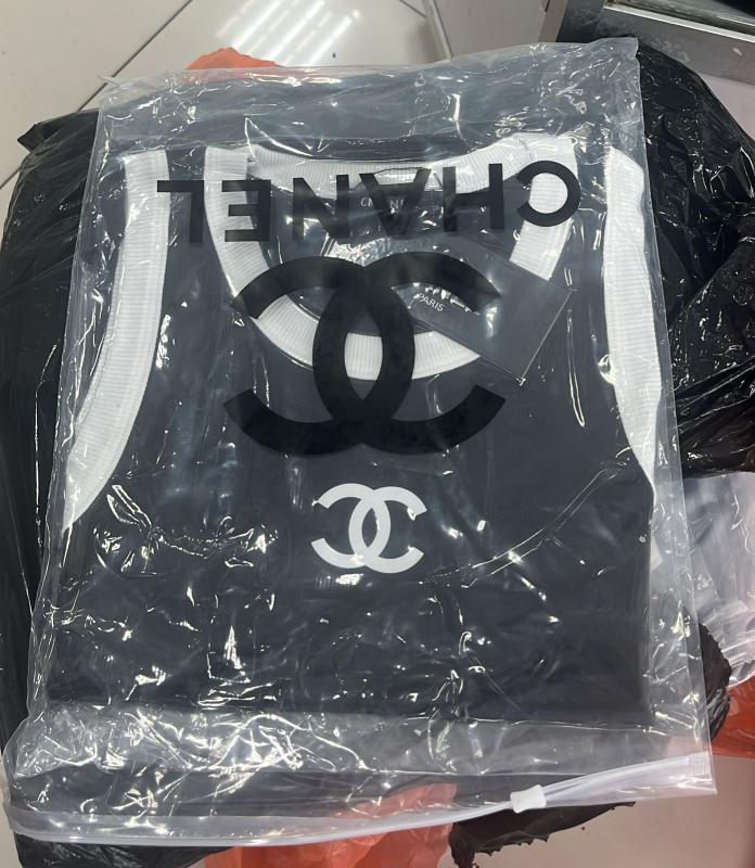 Top Chanel Sin Mangas Negro/blanco