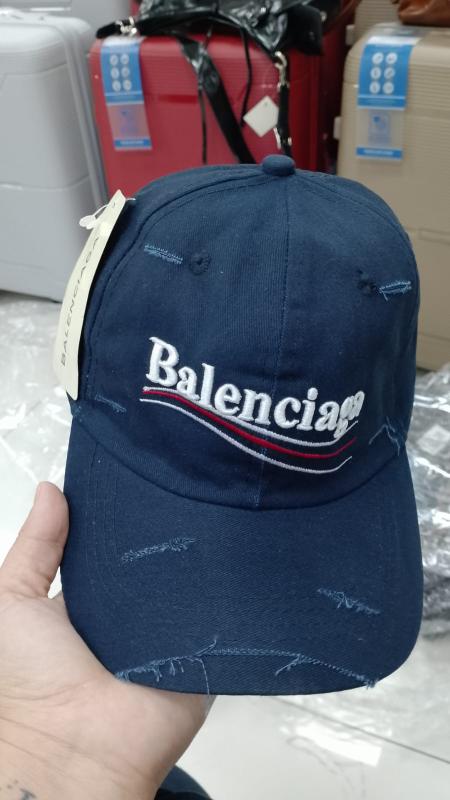 Gorra Balenciaga S/c Bs 135